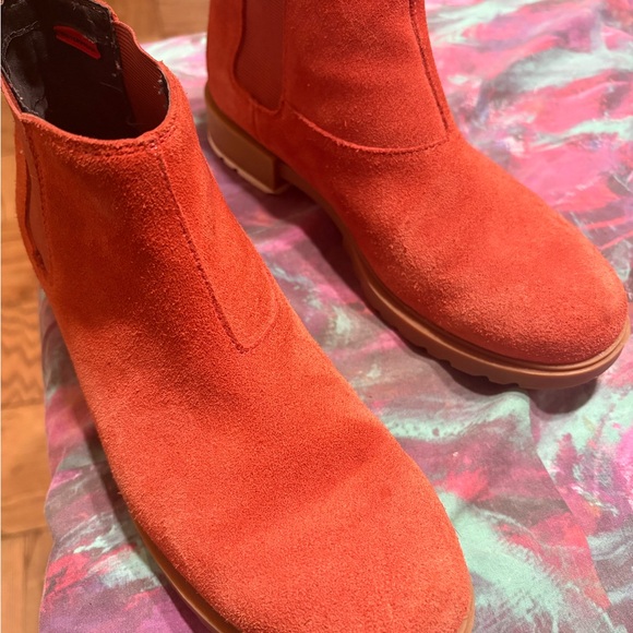 Sorel Shoes - Sorel Bold Orange Suede Boots
